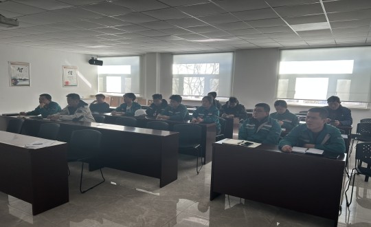 8.装配式总公司中车风电塔筒技艺交底会议现。ù硐峦计柿浚副本.jpg