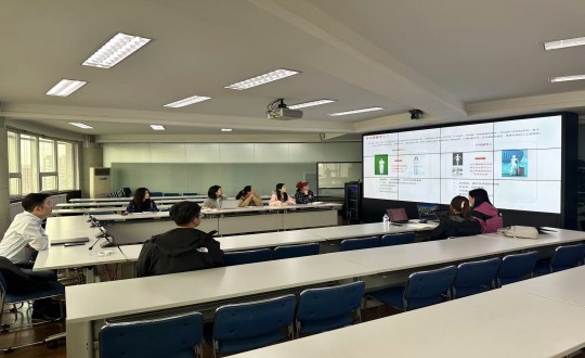 26.健康产业集团健康居家服务事业部举办“华为数字人”学习交流会_副本.jpg